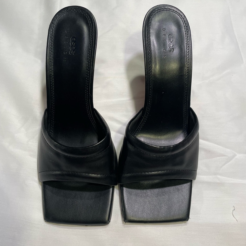 Osos design heels